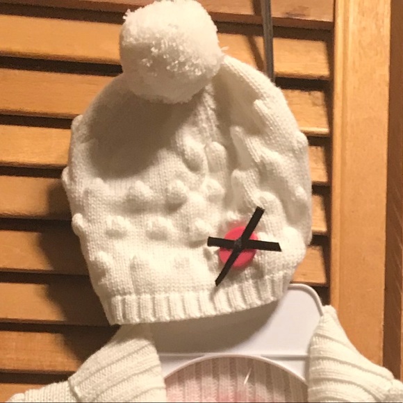 Max Studio Baby White Cardigan & Hat Set - Picture 5 of 12